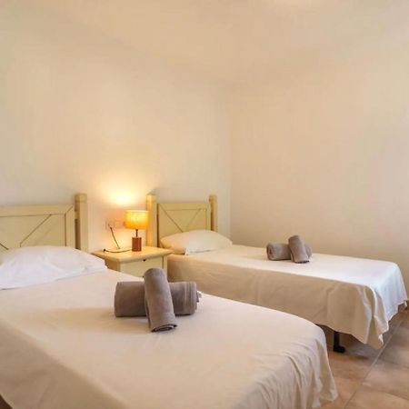 Apartamentos Los Pinos Кала Мурада Екстериор снимка