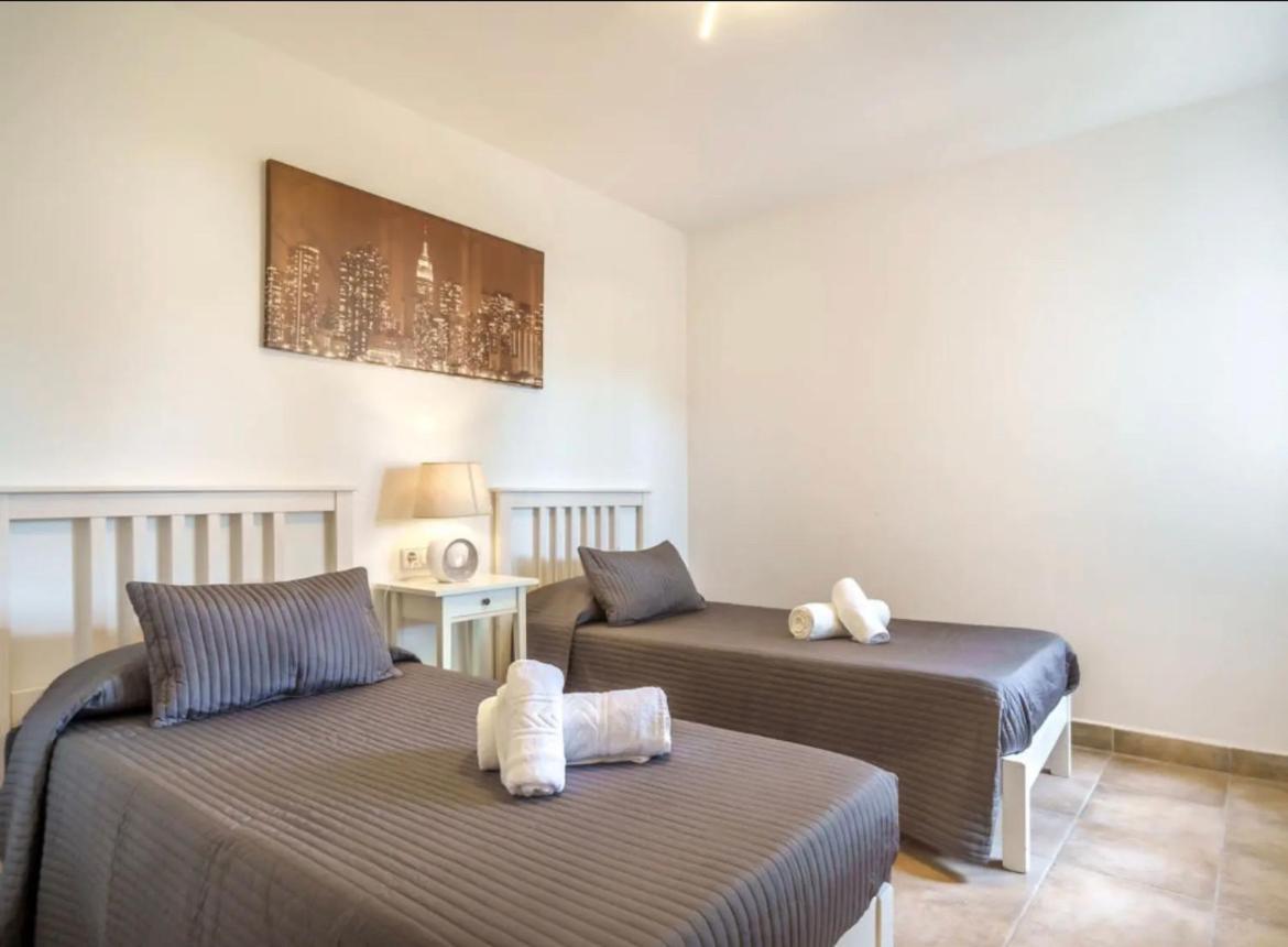 Apartamentos Los Pinos Кала Мурада Екстериор снимка