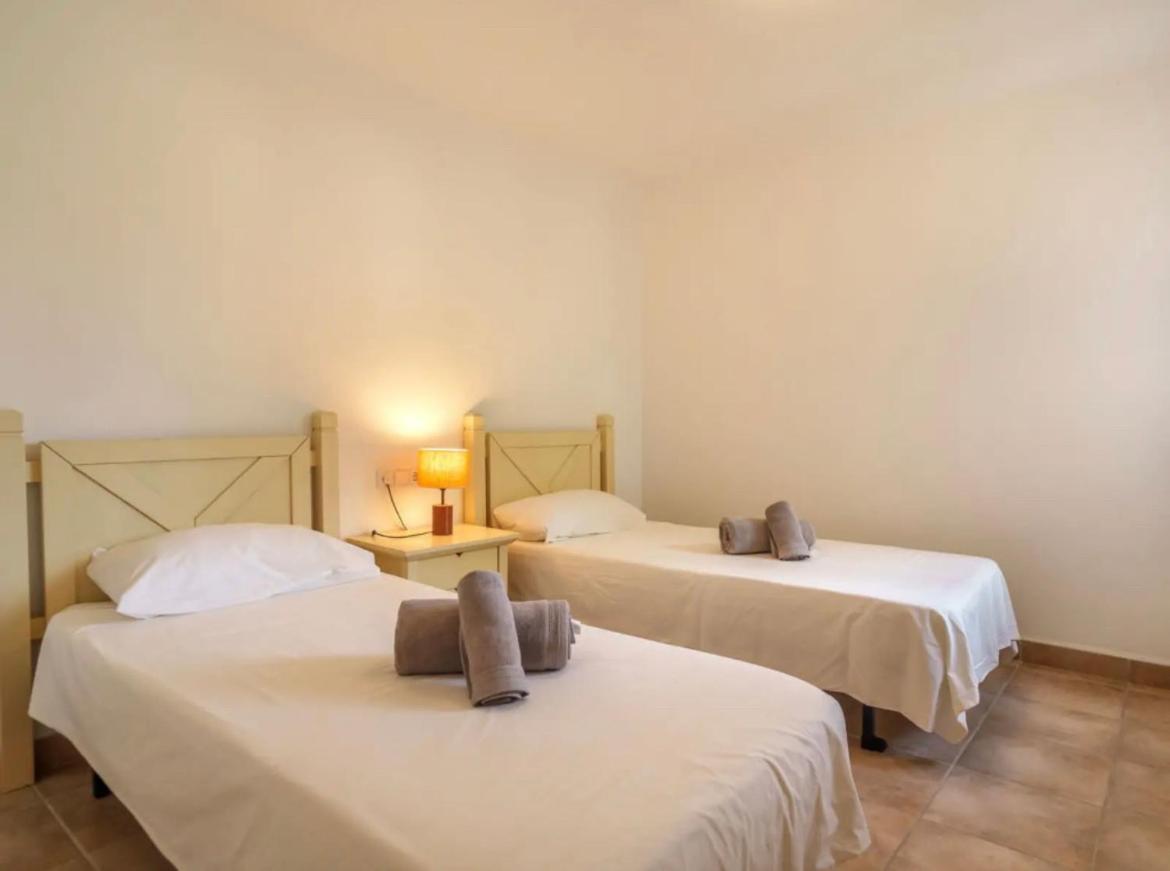 Apartamentos Los Pinos Кала Мурада Екстериор снимка